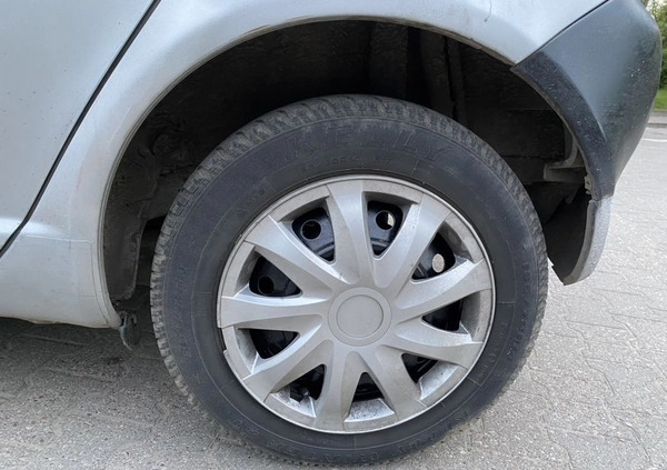 Toyota Yaris cena 3999 przebieg: 352967, rok produkcji 2000 z Poznań małe 352